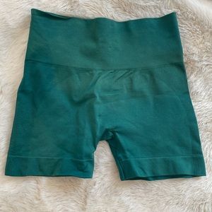 Set active sculptflex bike shorts